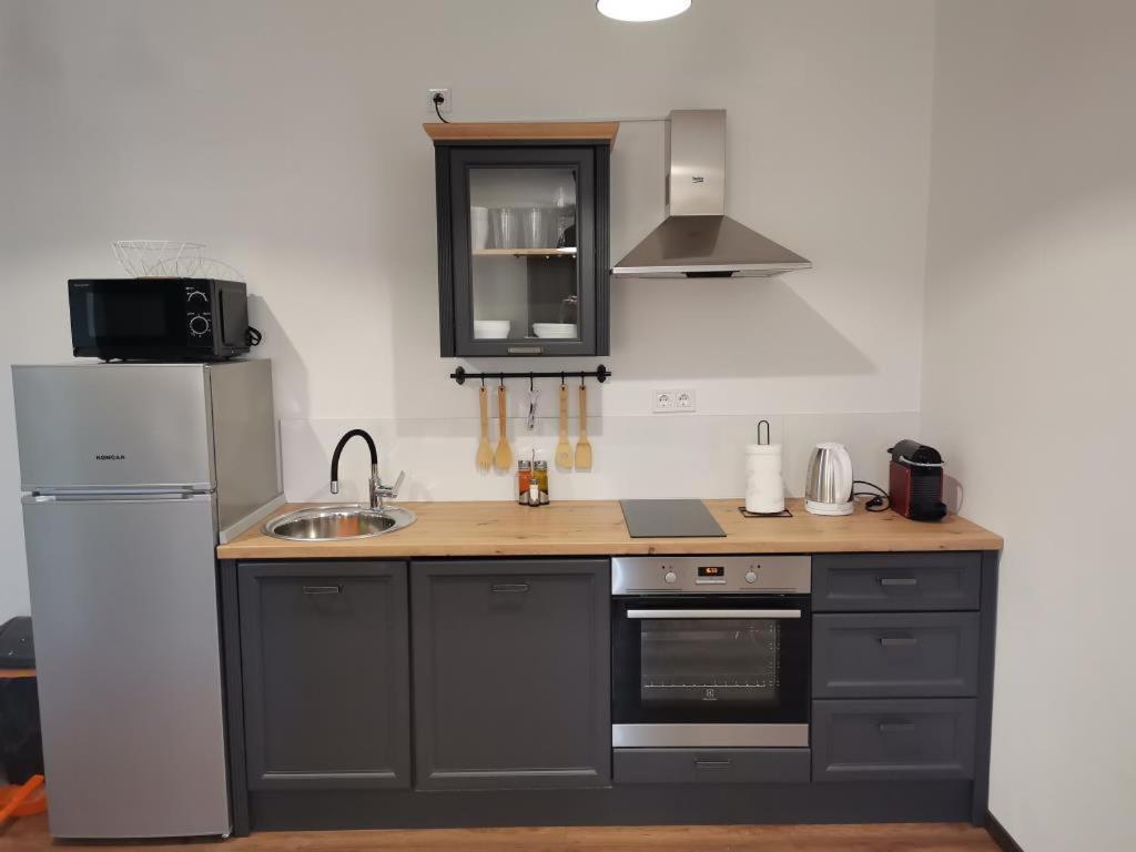 Apartment Dragana, Jezera, Island Murter Εξωτερικό φωτογραφία