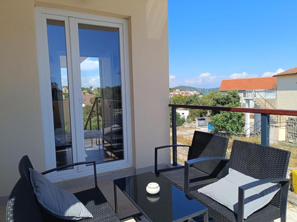 Apartment Dragana, Jezera, Island Murter Εξωτερικό φωτογραφία