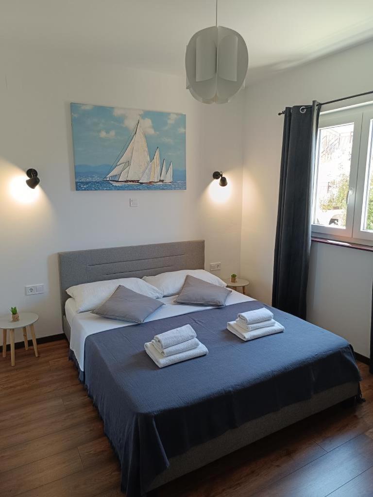 Apartment Dragana, Jezera, Island Murter Εξωτερικό φωτογραφία