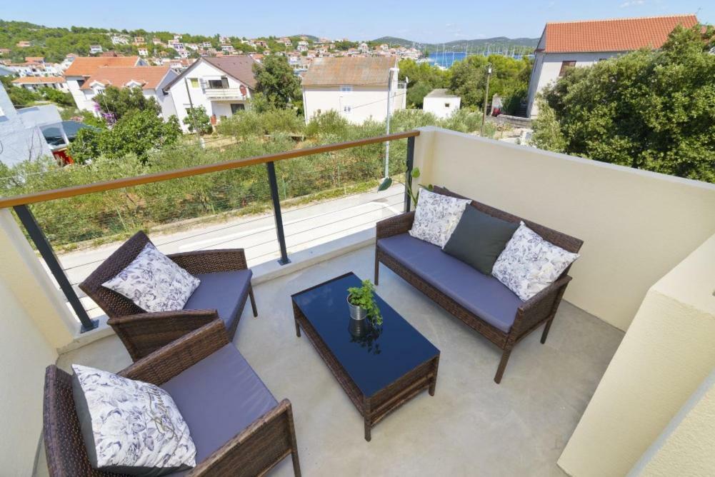 Apartment Dragana, Jezera, Island Murter Εξωτερικό φωτογραφία