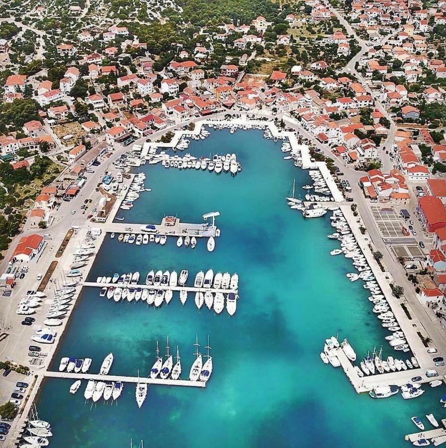 Apartment Dragana, Jezera, Island Murter Εξωτερικό φωτογραφία